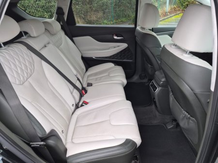 2022 Hyundai Santa Fe  €35,999 thumbnail