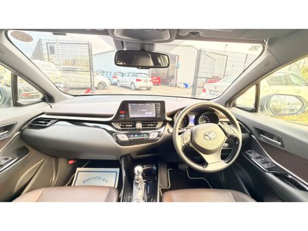 2018 Toyota C-HR 1.8 HYBRID SPORT €21,499 thumbnail