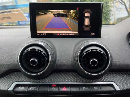 2018 Audi Q2 SPORT 1.0 TFSI AUTO // AMBIENT LIGHTING // APPLE CARPLAY/ANDROID AUTO // HEATED SEATS €20,950 thumbnail