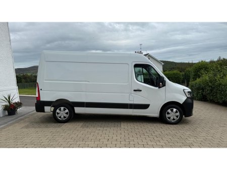 2022 Renault Master MM35 BUSINESS+ BLUE BUSINESS PLUS DCI €18,250 thumbnail