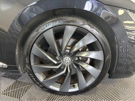 2020 Volkswagen Arteon *VOLKSWAGEN ARTEON* *2.0 PETROL* *DSG* *DIGITAL DASH* *HEATED LEATHER ELECTRIC SEATS* *REVERSE CAMERA* *HEADS UP DISPLAY* *R-LINE* *FINANCE AVAILABLE* *TRADE INS WELCOME* €33,950 thumbnail