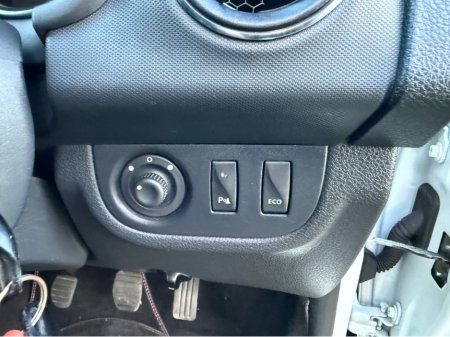 2017 Dacia Sandero STEPWAY SIGNATURE TCE 90 PH2 4 €7,990 thumbnail