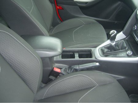 2015 Ford Focus 1.5 TDCI ZETEC 120PS 5DR €6,250 thumbnail