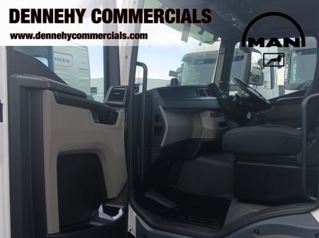 2025 MAN TGL MAN TGL 8.190 Curtain Body