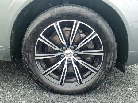 2021 Volvo XC60 B4 Inscritption 5DR Auto €36,950 thumbnail