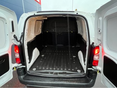 2020 Peugeot Partner 1.5 BLUE HDI 75 PANELL PANELLED 6.2 3 €9,900 thumbnail