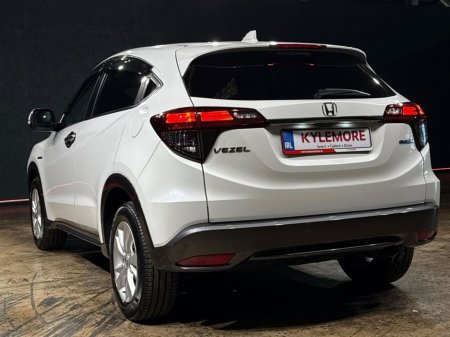 2021 Honda Vezel 1.5 HYBRID AUTOMATIC - REVERSE CAMERA - ALL ELECTRIC WINDOWS €24,950 thumbnail