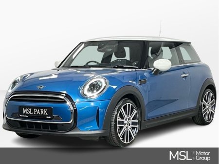 2024 MINI Hatch Exclusive Automatic - Parking Sensors - Climate Control - Heated Seats - Keyless Start - Apple CarPlay/Android Auto €31,750