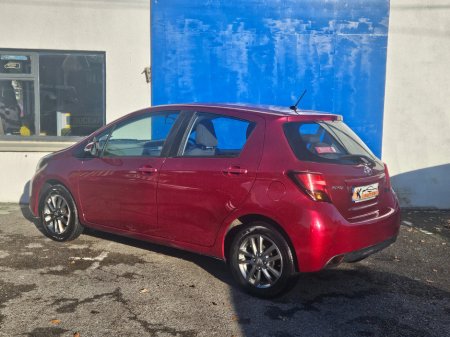 2017 Toyota Yaris 1.0 VVT-i 3Dr Luna €10,750 thumbnail