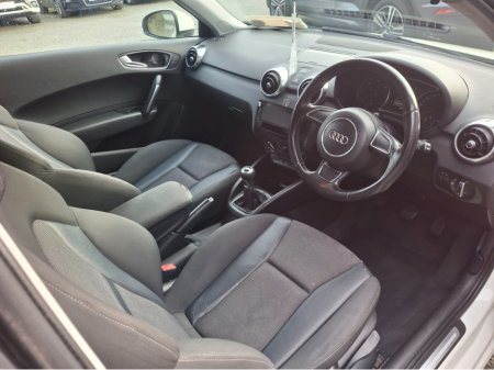 2011 Audi A1 1.6 TDI 105 SPORT 3DR €4,500