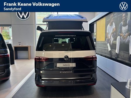 2025 Volkswagen California OCEAN AUTO 2.0TDI 150BHP *TWO TONE PAINT* *FOLDING TRAILER HITCH* *HALMSTED ALLOYS* *ELECTRIC POP UP ROOF* *APPLE CARPLAY/ANDROID AUTO* *REAR VIEW CAMERA* €100,270