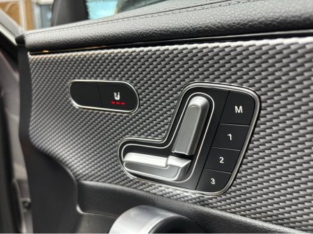 2020 Mercedes-Benz CLA Class €26950 2020 MERCEDES CLA200D - Automatic - 360 camera - Heated seats €26,950 thumbnail