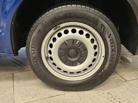 2019 Volkswagen Transporter  thumbnail