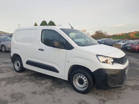 2021 Peugeot Partner 