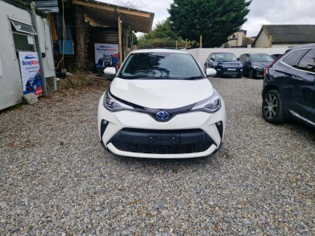 2019 Toyota C-HR G FaceLift // hybrid