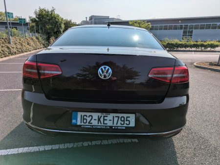 2016 Volkswagen Passat  €14,999 thumbnail