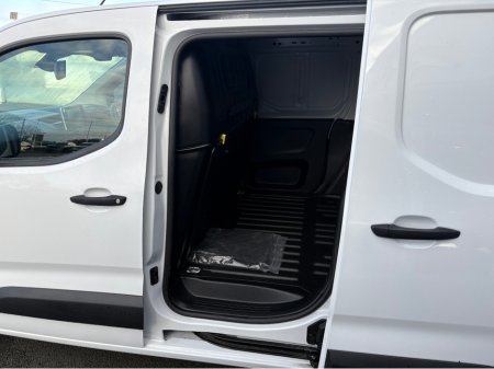 2023 Citroen Berlingo ENT VISION BLUEHDI 10 €23,950
