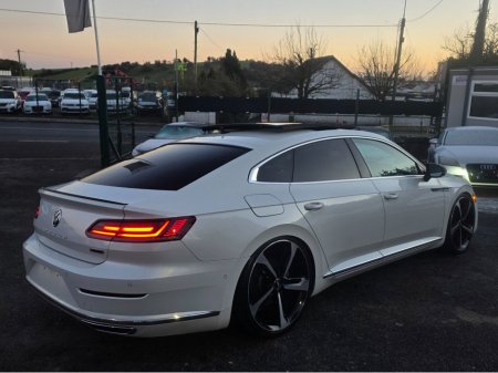 2018 Volkswagen Arteon 2.0 TSI R-LINE PANORAMIC SUNROOF 4MOTION 280BHP VIRTUALDASH FULL LEATHER HEATED ELECTRIC SEATS SAT NAV CARPLAY ANDROID AUTO BLIND SPORT PARKING SENSORS SELF PARKING ASSIST 360 CAMERA €28,950 thumbnail