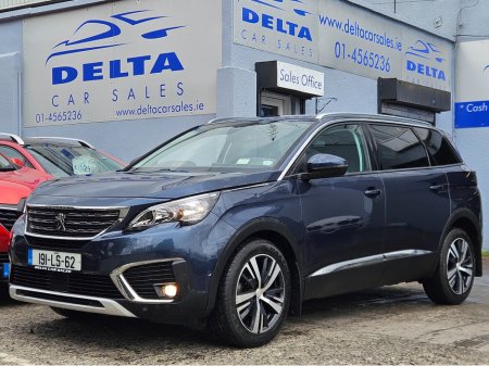 2019 Peugeot 5008 ALLURE 1.2 130BHP 4DR *7 SEATER* NCT 01/27 TAX  €270 PER YEAR FINANCE AVAILABLE FROM €90 PER WEEK 2 KEYS/ SAT NAV/ BLUETOOTH/ USB/ AUX/ CRUISE CONTROL/ HISTORY CHECKED