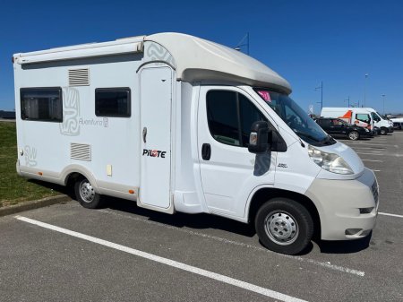 2010 Pilote Expression REAR U-LOUNGE P626 AVENTURA 4 BERTH LO PROFILE U-LOUNGE DROP DOWN BED LEFT HAND DRIVE €39,995