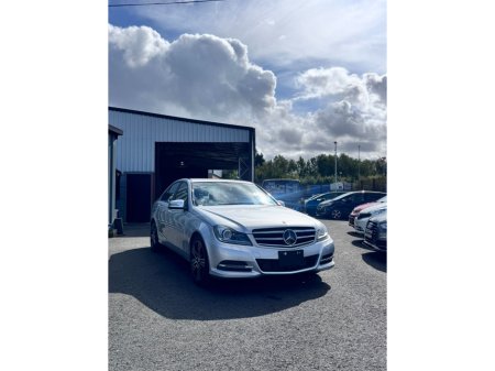 2014 Mercedes-Benz 220  €16,499