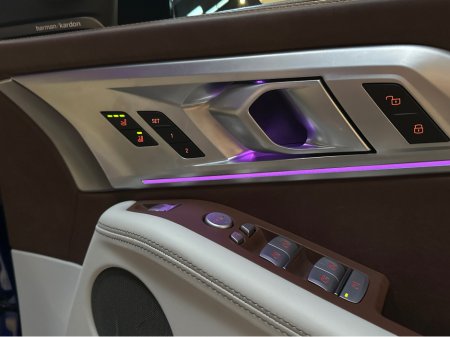 2024 BMW XM 50E PHEV AUTO MEGA SPEC €124,950 thumbnail