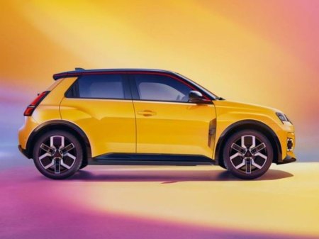 2026 Renault 5 E-Tech Iconic 52kWh 150hp *ORDER YOUR 261 TODAY* €34,070