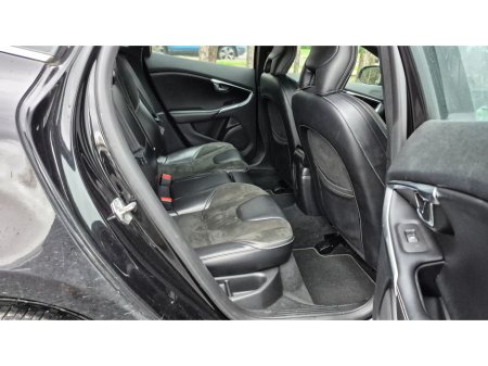 2016 Volvo V40 2.0 D2 R-DESIGN 120BHP 5DR 40 SERIES €8,250 thumbnail