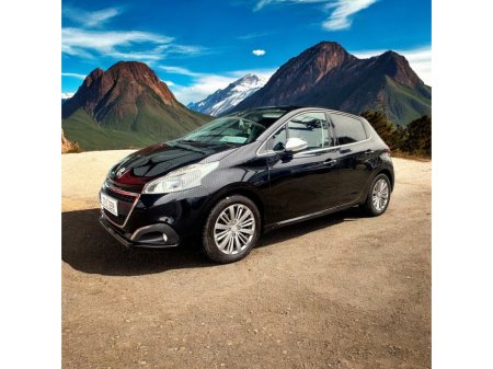 2017 Peugeot 208 1.2 Puretech 82 bhp Allure 5dr €9,950