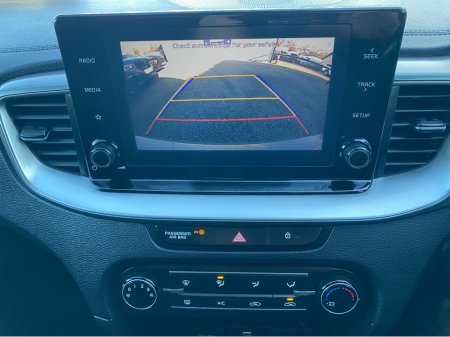 2021 Kia Ceed 1.6 CRDI  K2 COMMERCIAL 5DR MANUAL ( 212 REG ) €10,950 thumbnail