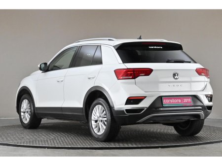 2019 Volkswagen T-Roc 1.6 TDI DESIGN 115BHP 6SPD *CARPLAY*ANDROID*PARK SENSORS* €21,190 thumbnail