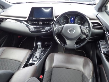 2018 Toyota C-HR G LED Edition €18,500 thumbnail