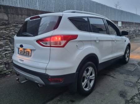 2013 Ford Kuga 2.0TDCI 140PS Zetec €5,799 thumbnail