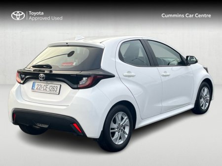 2022 Toyota Yaris YARIS 1.0 LUNA €18,800