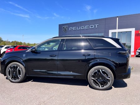 2025 Peugeot 5008 BEV 73kwh 210hp GT €59,000