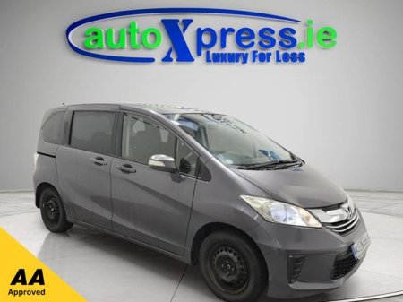 2016 Honda Freed 7 SEATER 1.5 G Auto, Reversing camera €13,695