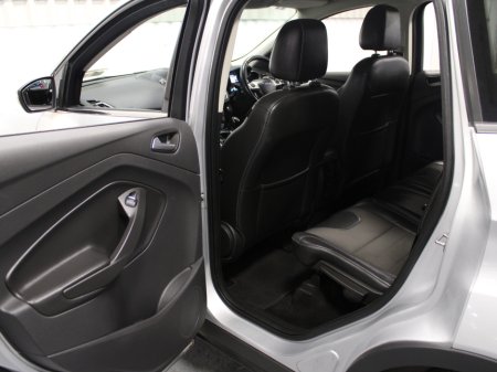 2017 Ford Kuga TITANIUM 2.0 TD 120 S6 M6 F 5DR FWD €14,950 thumbnail