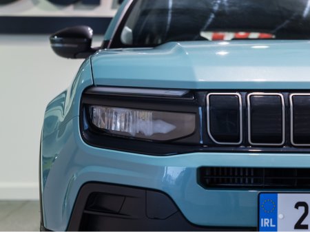 2025 Jeep Avenger 1.2 100HP MT ALTITUDE €27,950 thumbnail