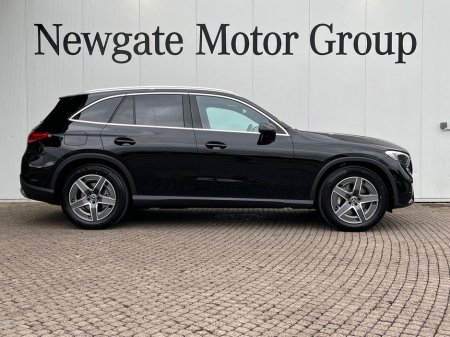 2025 Mercedes-Benz GLC Class GLC 220D AMG LINE 4Matic thumbnail