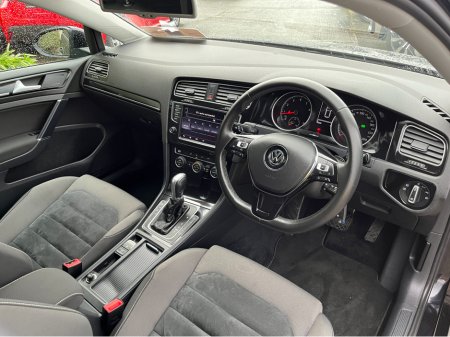 2014 Volkswagen Golf HIGHLINE AUTOMATIC 1.4 PETROL //ONLY 9668 MILES//REVERSE CAMERA//ADAPTIVE CRUISE CONTROL// €13,950 thumbnail