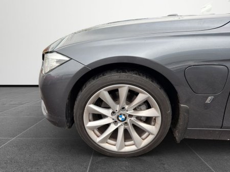 2018 BMW 3 Series 330e Sport €21,888 thumbnail