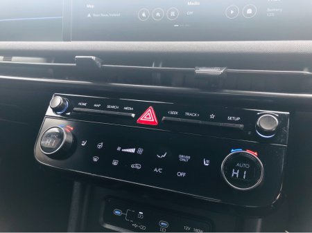 2025 Hyundai Tucson Platinum N-Line 1.6 Plug-In Hybrid €49,950 thumbnail