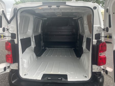 2020 Peugeot Expert  €18,500