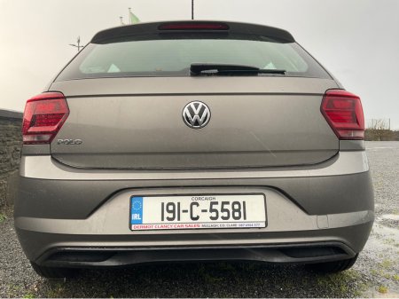 2019 Volkswagen Polo TRENDLINE 1.0 MANUAL 5SPEED 65HP 5DR €13,950 thumbnail