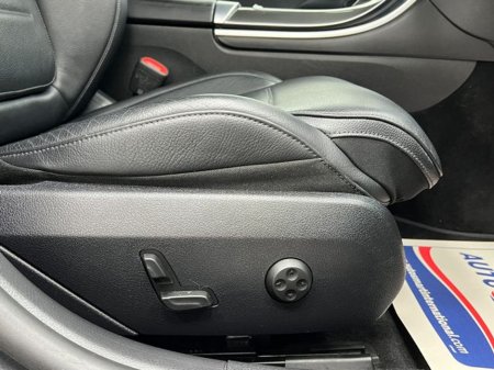 2022 Mercedes-Benz C Class *Finance Available * C300e AMG LINE 2.0 PHEV Automatic €38,895 thumbnail