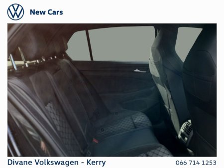 2026 Volkswagen Golf SUNROOF R LINE 2.0 DIESEL AUTOMATIC €51,200 thumbnail