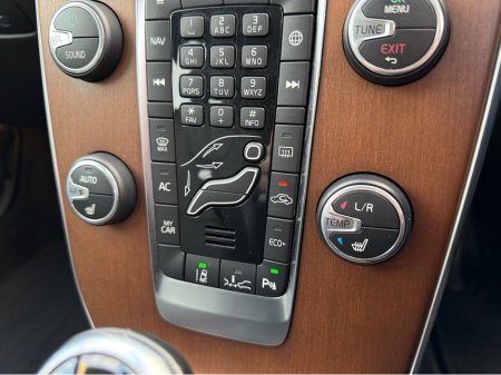 2018 Volvo V40 D4 INSCRIPTION - 2.0L DIESEL - AUTO - 12M WARRANTY - CAR: 1615 €14,950 thumbnail