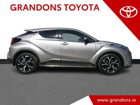 2022 Toyota C-HR HYBRID SPORT - SIDE STEPS - GRANDONS €28,995