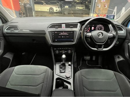 2019 Volkswagen Tiguan €25950! 2019 VW TIGUAN 2.0 TDI HEATED SEATS FRONT&REAR - REVERSE CAMERA - CARPLAY - CRUISE CONTROL €25,950 thumbnail