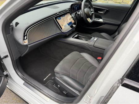 2024 Mercedes-Benz E Class STUNNING LOOKING URBAN EDITION HYBRID PHEV//STUNNING IN ALPINE GREY//VERY LOW MILEAGE//SIMI AND AA DEALER €68,950 thumbnail